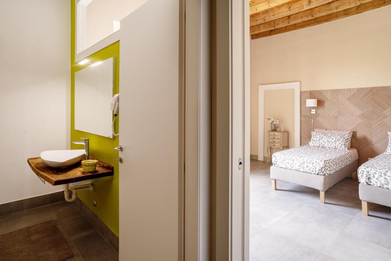 B&B Dimora De Roteris Dalmine Exteriör bild