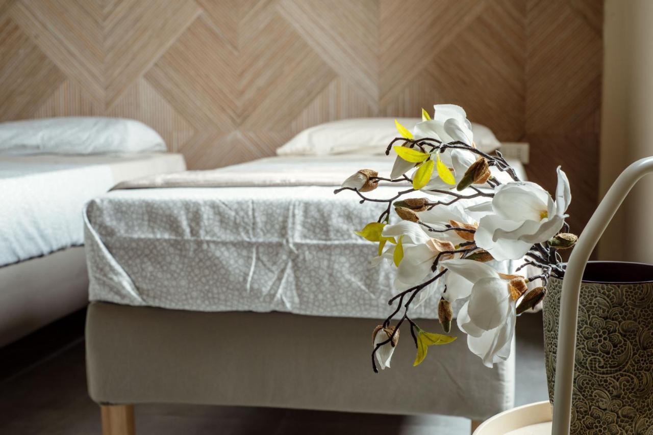 B&B Dimora De Roteris Dalmine Exteriör bild